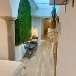 Casa Via De La Plata * Caces
